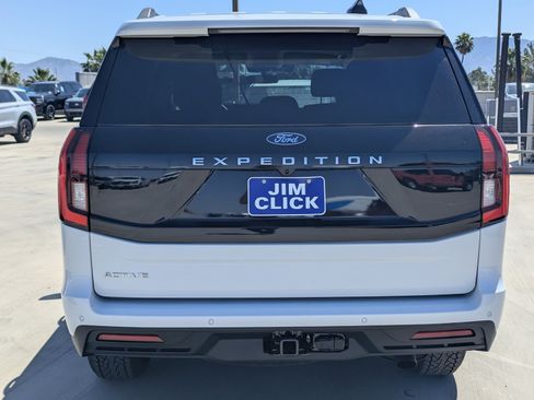 New 2026 Ford Expedition Active AWD/4WD image 3