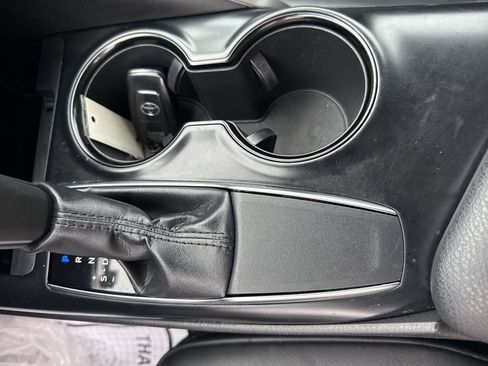 Used 2019 Toyota Camry SE w/ Audio Package FWD image 32