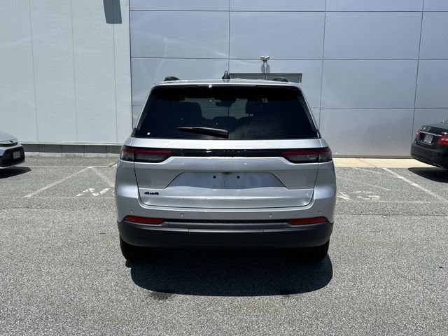 New 2026 Jeep Grand Cherokee Altitude AWD/4WD image 3