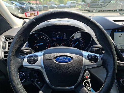 Used 2016 Ford Escape SE w/ SE Leather Comfort Package AWD/4WD image 18