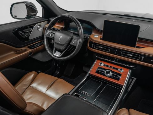 Used 2021 Lincoln Aviator Reserve w/ Equipment Group 202A AWD/4WD image 25