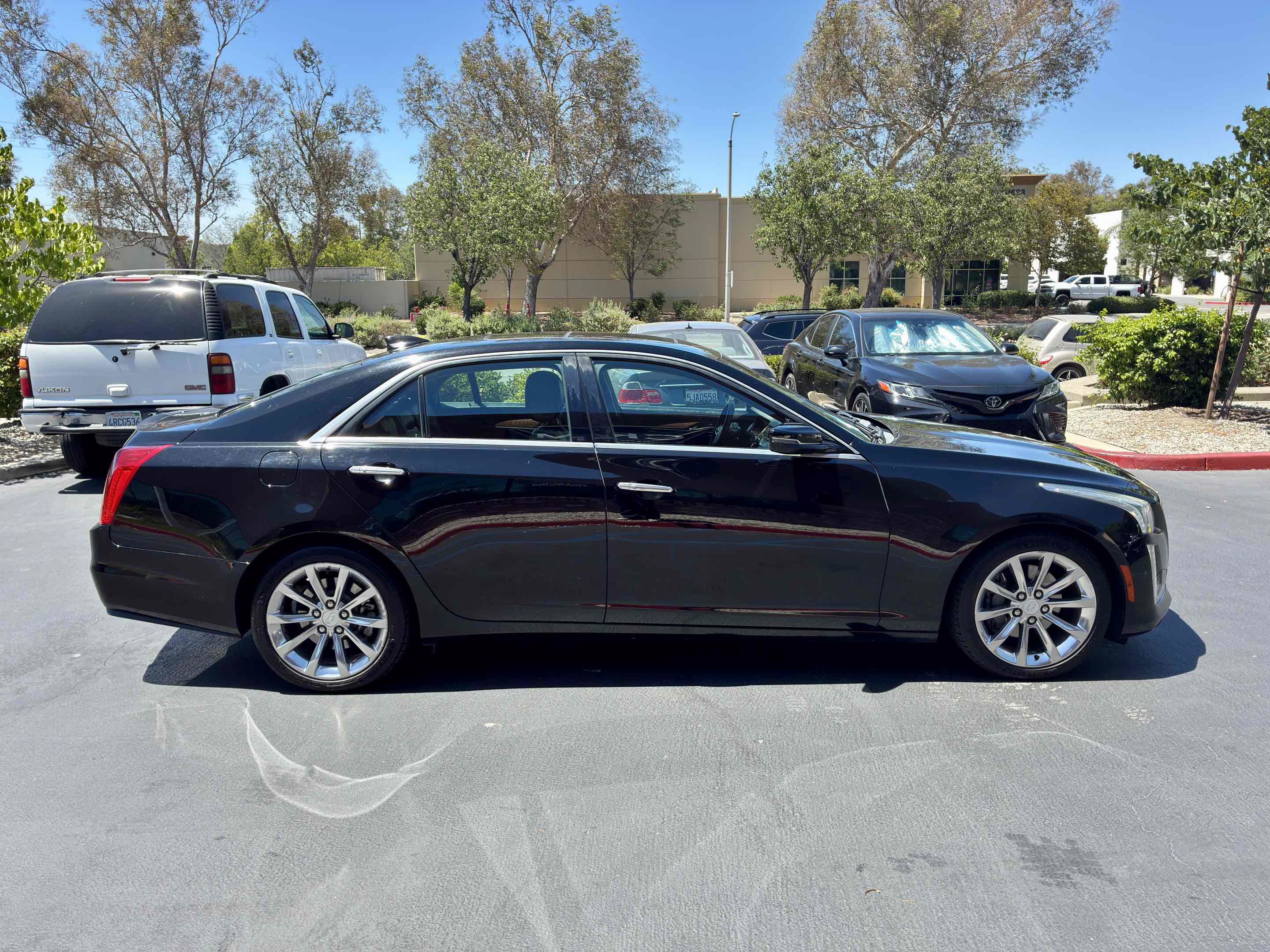 Used 2017 Cadillac CTS Luxury RWD image 7