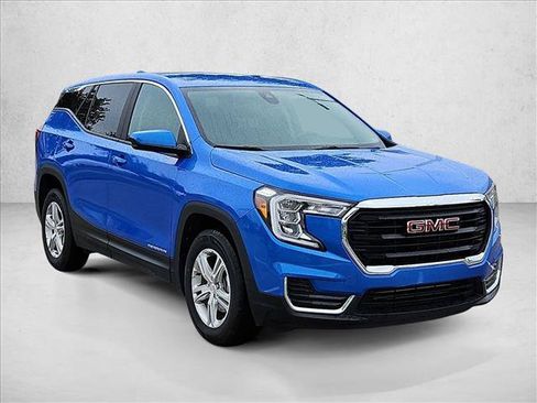 Used 2024 GMC Terrain SLE AWD/4WD image 3