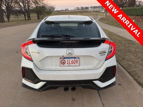 Used 2017 Honda Civic Sport Touring image 4