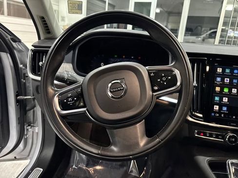 Used 2022 Volvo S90 B6 Inscription w/ Advanced Package image 16