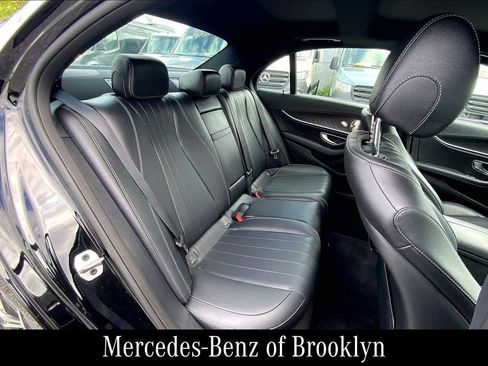 Certified 2022 Mercedes-Benz E 350 4MATIC Sedan image 22