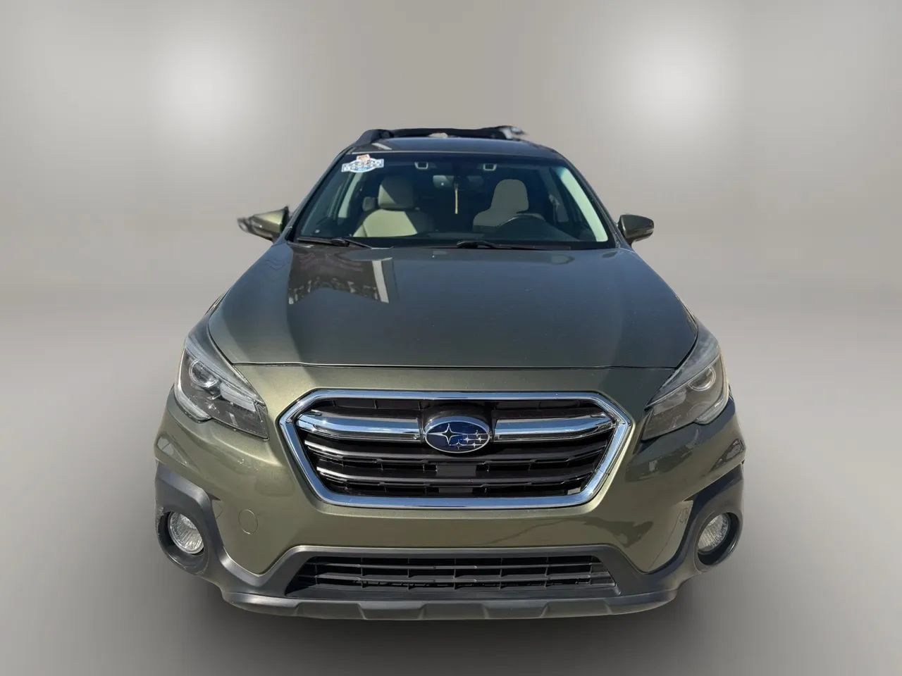 Used 2019 Subaru Outback 3.6R Limited AWD/4WD image 2