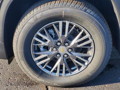 New 2026 Chevrolet Traverse LT image 5