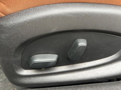 Used 2018 Chevrolet Camaro LT image 7