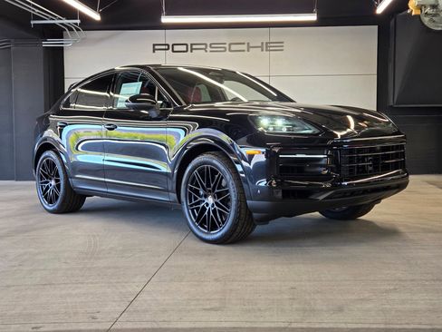 New 2026 Porsche Cayenne Coupe AWD/4WD image 28
