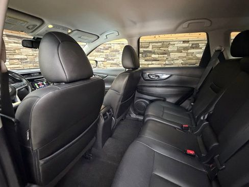 Used 2019 Nissan Rogue SL AWD/4WD image 26