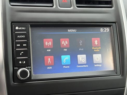 Used 2019 Nissan Versa SV image 22