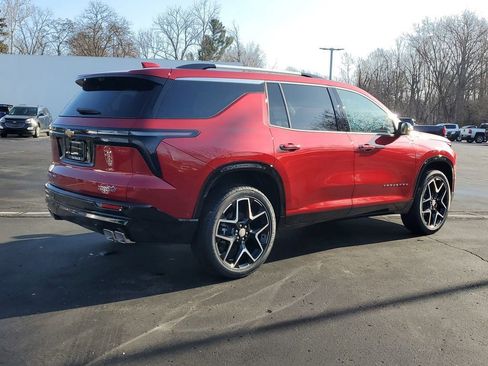 New 2026 Chevrolet Traverse High Country image 3
