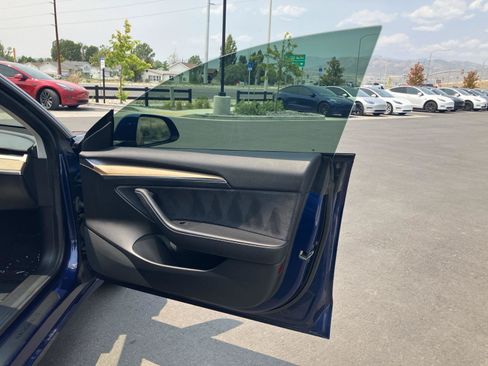 Used 2021 Tesla Model 3 Performance AWD/4WD image 31