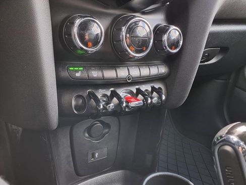 Used 2023 MINI Cooper Convertible image 22