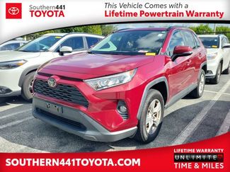 Used 2021 Toyota RAV4 XLE w/ Convenience Package FWD video 1