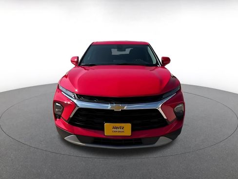 Used 2025 Chevrolet Blazer LT FWD image 4