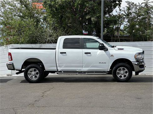 Used 2024 RAM 2500 Big Horn w/ Off Road Package AWD/4WD image 9