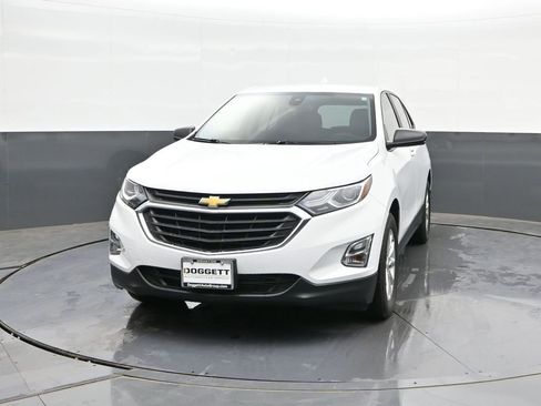 Used 2021 Chevrolet Equinox LS w/ LS Convenience Package FWD image 26