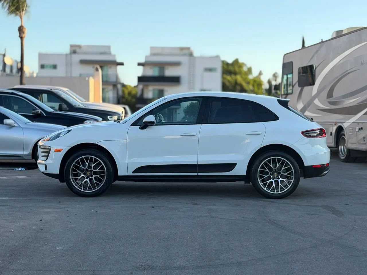 Used 2017 Porsche Macan AWD/4WD image 7