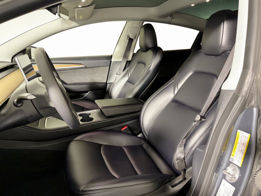 Used 2023 Tesla Model 3 Standard Range RWD image 5