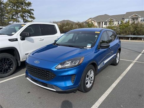 Used 2021 Ford Escape S image 3
