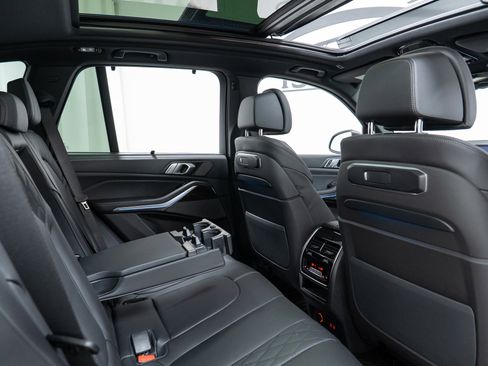 Used 2025 BMW X5 xDrive50e w/ Executive Package image 23