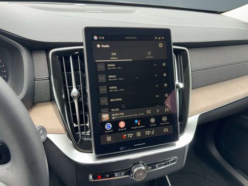 New 2026 Volvo XC90 B6 Plus w/ Protection Package image 21