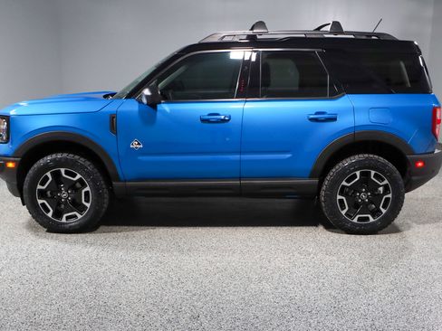 Used 2022 Ford Bronco Sport Outer Banks w/ Tech Package image 11