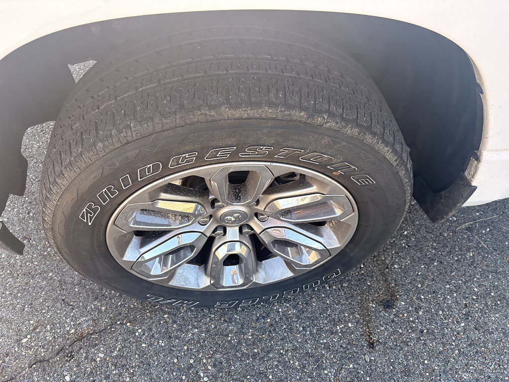 Used 2023 RAM 1500 Laramie AWD/4WD image 9