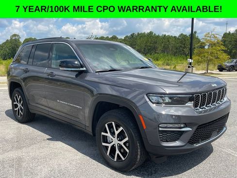 Certified 2025 Jeep Grand Cherokee Limited w/ Luxury Tech Group II AWD/4WD image 13