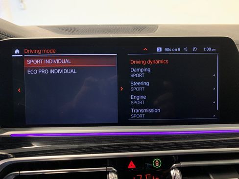 Used 2022 BMW X7 xDrive40i w/ M Sport Package AWD/4WD image 39