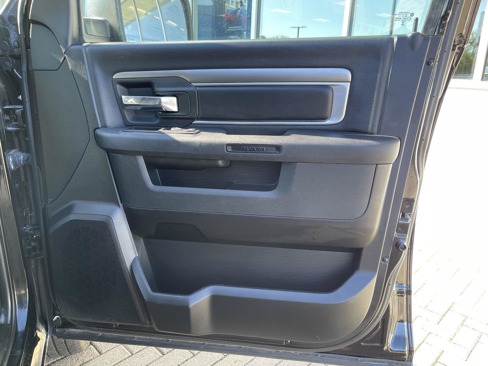 Used 2024 RAM 1500 Classic SLT AWD/4WD image 26