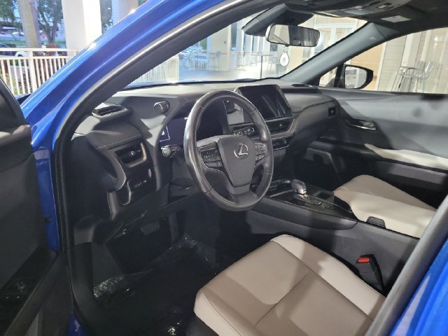 Used 2025 Lexus UX 300h FWD w/ Accessory Package (Z2) image 10