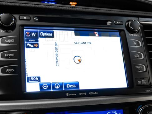 Used 2018 Toyota Highlander XLE FWD image 18