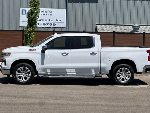 Used 2023 Chevrolet Silverado 1500 LTZ w/ LTZ Convenience Package II AWD/4WD image 7