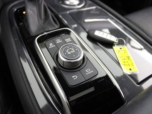 Used 2023 Nissan Armada SL w/ Midnight Edition Package image 27