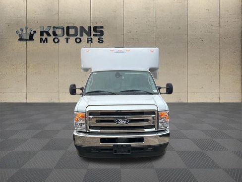 New 2026 Ford E-450 and Econoline 450 Super Duty w/ Power Equipment Group image 3