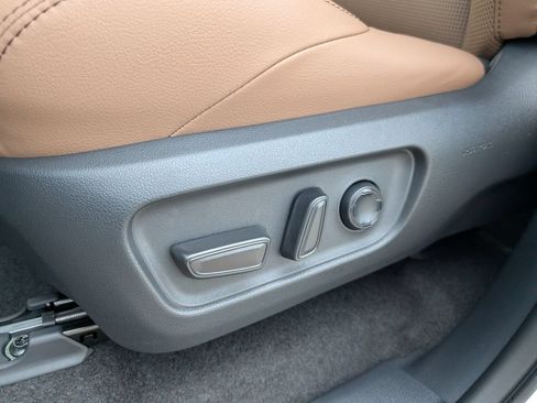 New 2026 Toyota 4Runner Limited AWD/4WD image 11