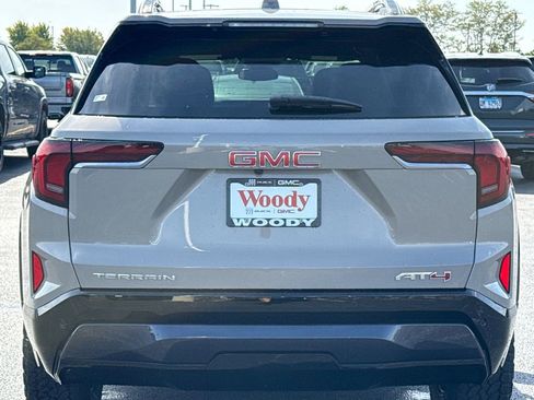 New 2026 GMC Terrain AT4 AWD/4WD image 8