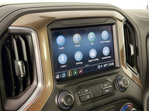 Used 2021 Chevrolet Silverado 1500 High Country w/ Technology Package image 14