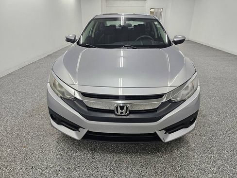 Used 2016 Honda Civic EX-T image 2