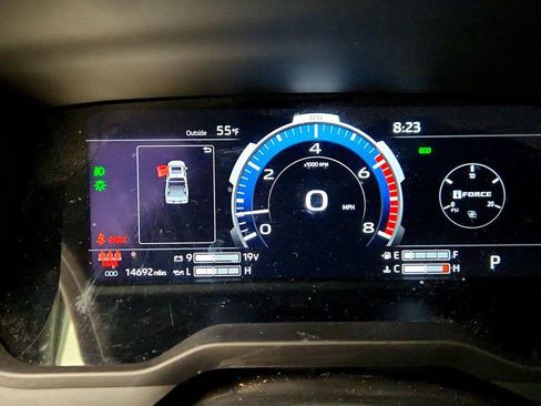 Used 2025 Toyota Tundra Platinum AWD/4WD image 13