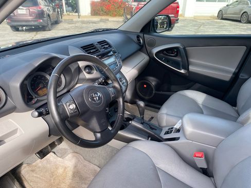 Used 2011 Toyota RAV4 Limited image 13