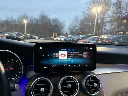 Used 2020 Mercedes-Benz GLC 300 4MATIC w/ Parking Assistance Package image 12