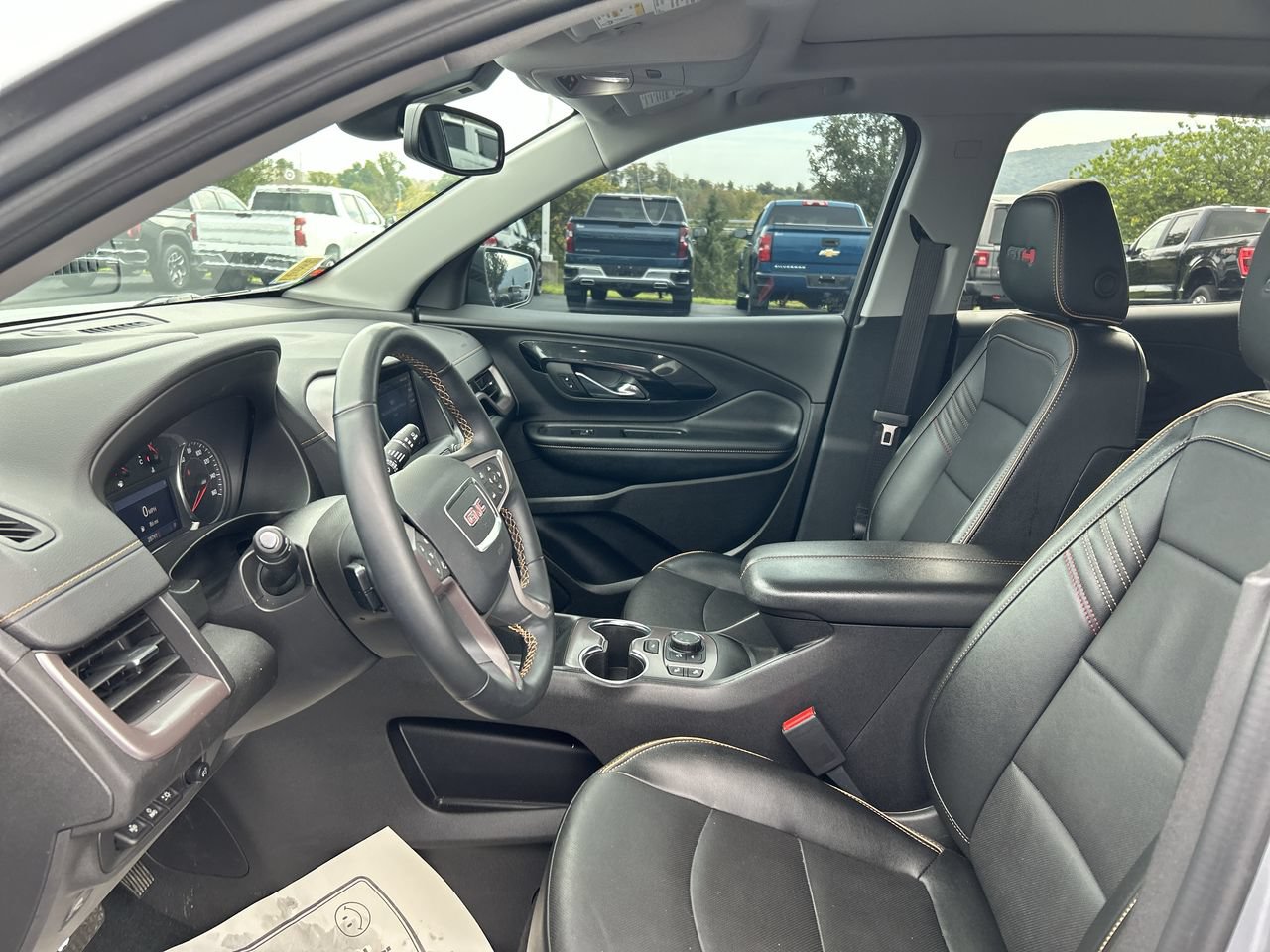 Used 2024 GMC Terrain AT4 w/ Tech Package AWD/4WD image 22