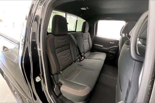Used 2023 Nissan Frontier PRO-4X w/ Technology Package AWD/4WD image 18