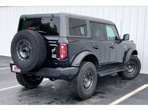 Used 2025 Ford Bronco Outer Banks w/ Sasquatch Package AWD/4WD image 11