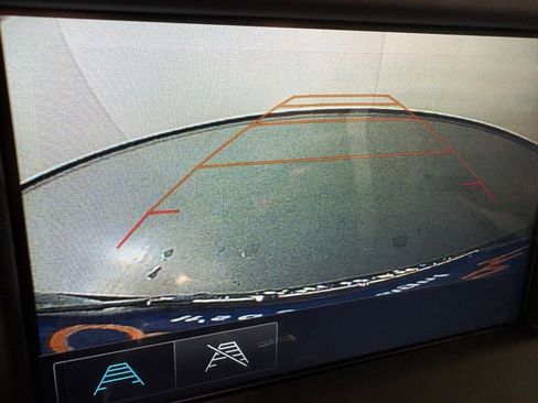 Used 2018 Chevrolet Camaro LT image 31