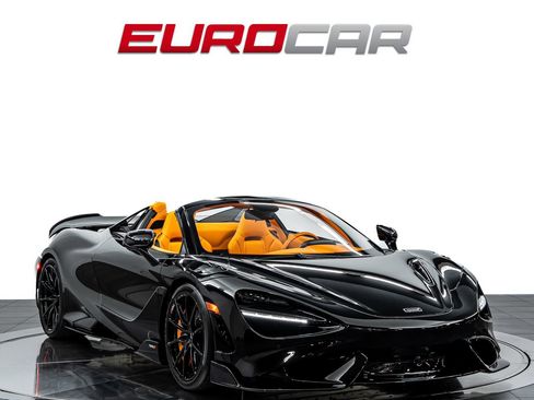 Used 2022 McLaren 765LT RWD image 9